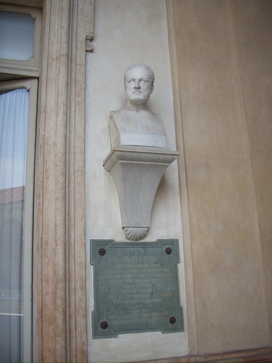 Raffaele Piria s bust, University of Turin central seat, Turin, Italy - 01.JPG